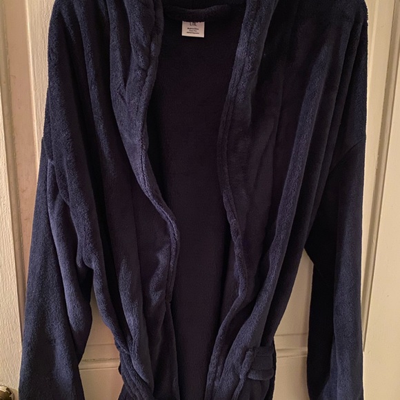 Men’s Dark Robe - Picture 7 of 10
